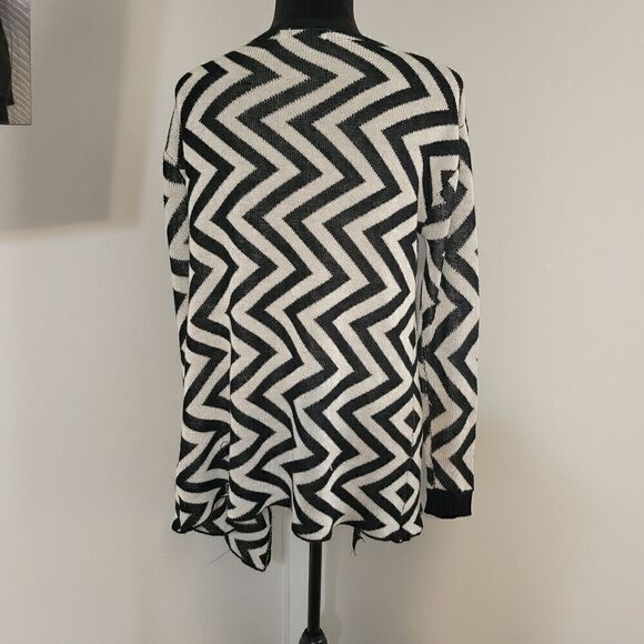 Magnolias Black White Zig Zag Print Long Sleeve Open Front Waterfall Cardigan M - Picture 10 of 16